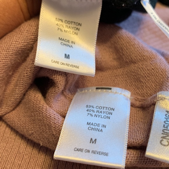 New York & Company button up cardigan sweater size medium - Picture 4 of 5